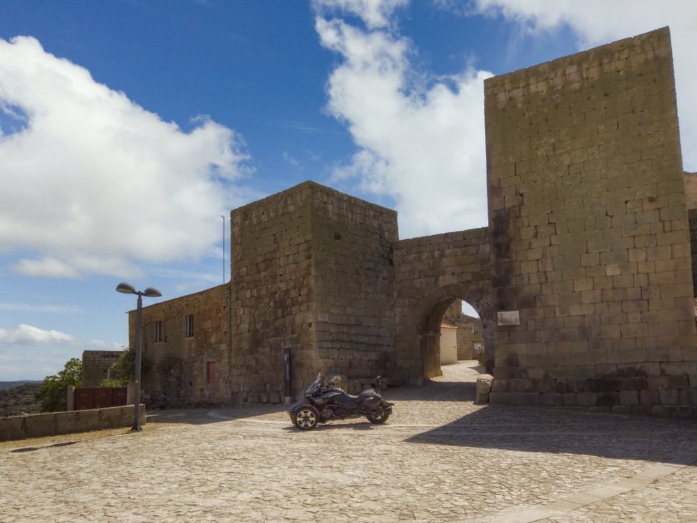 Aldeia histórica de Castelo Mendo